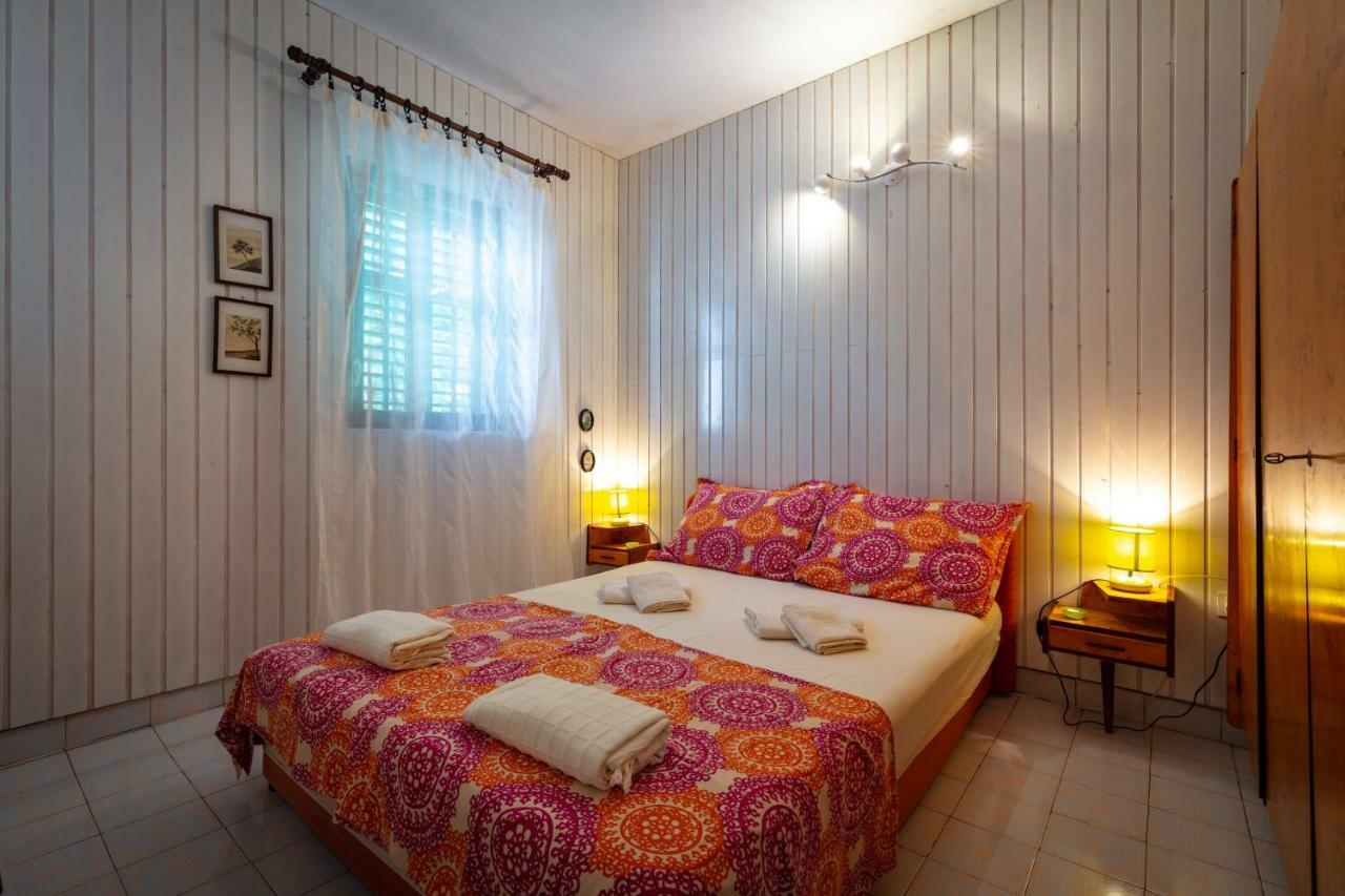 Holiday Home Barbara Trogir Exterior photo